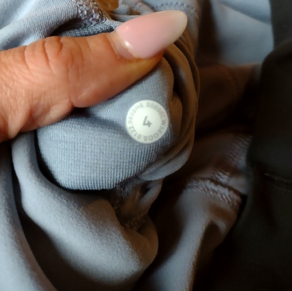 Lululemon Throwback Astro Pant in Chambray / Graphite Grey - Picture 9 of 9